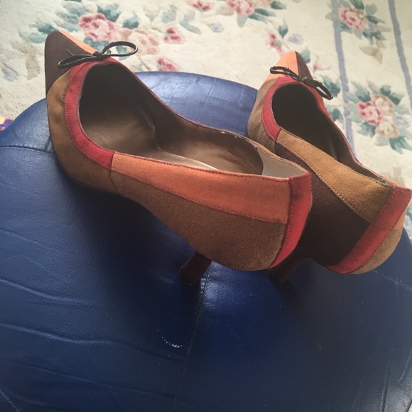 Shoes - Picture 2 of 4